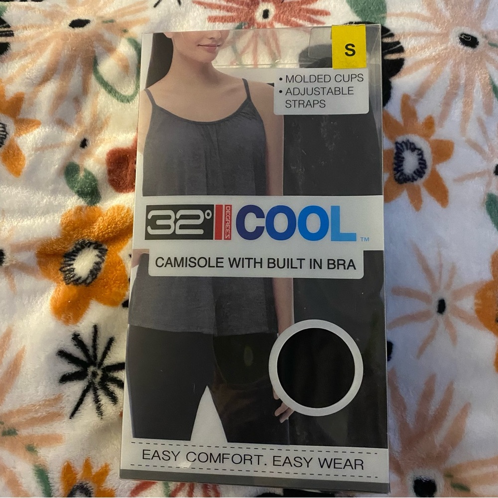 32 DEGREES COOL Camisole with Built in Bra Size S